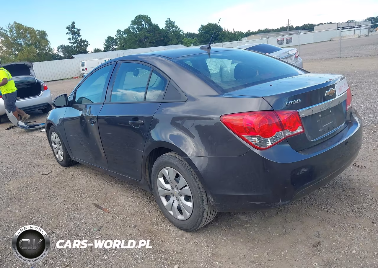 2014 Chevrolet Cruze Ls Auto VIN:1G1PA5SH0E7144263 - 3