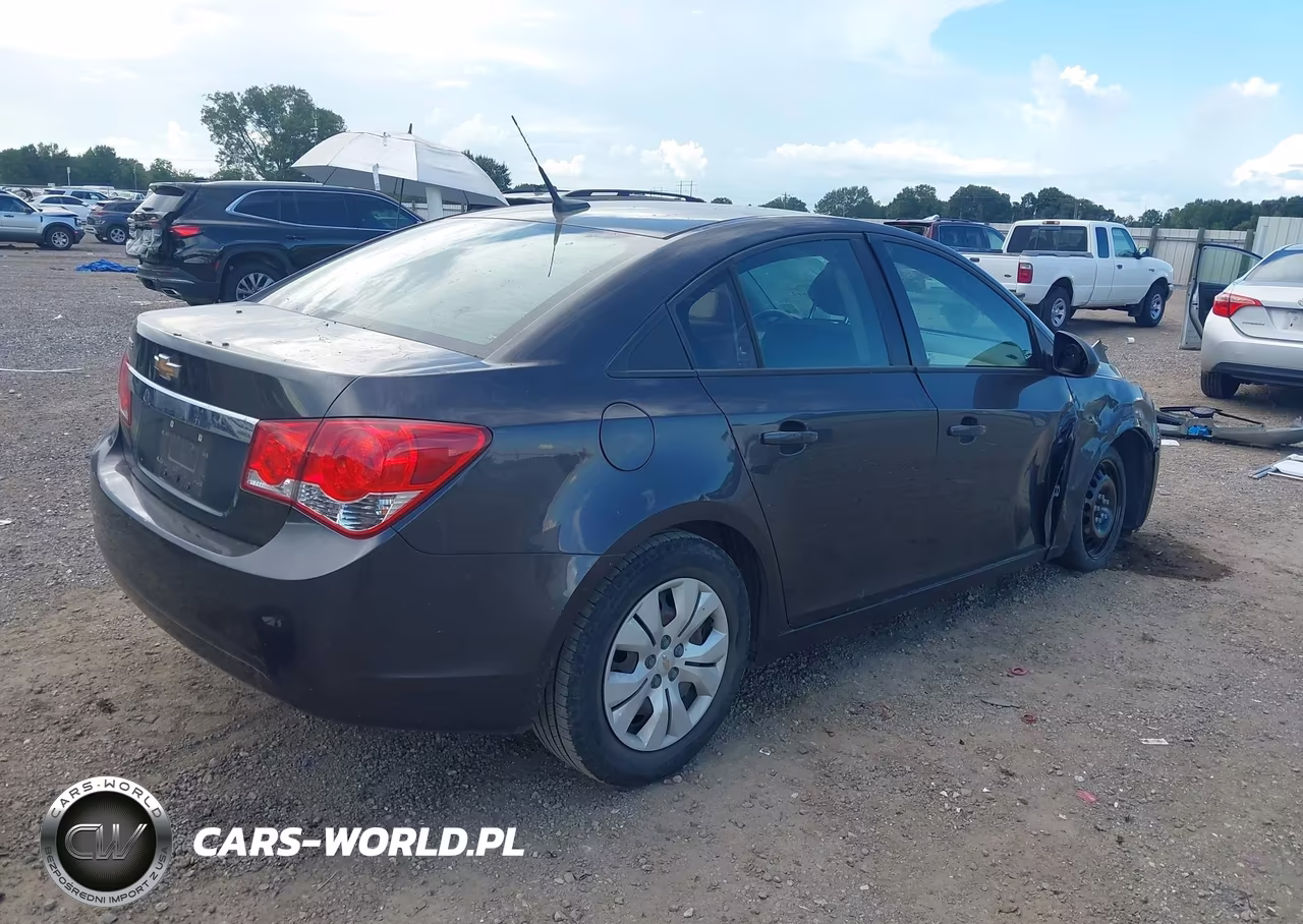 2014 Chevrolet Cruze Ls Auto VIN:1G1PA5SH0E7144263 - 4