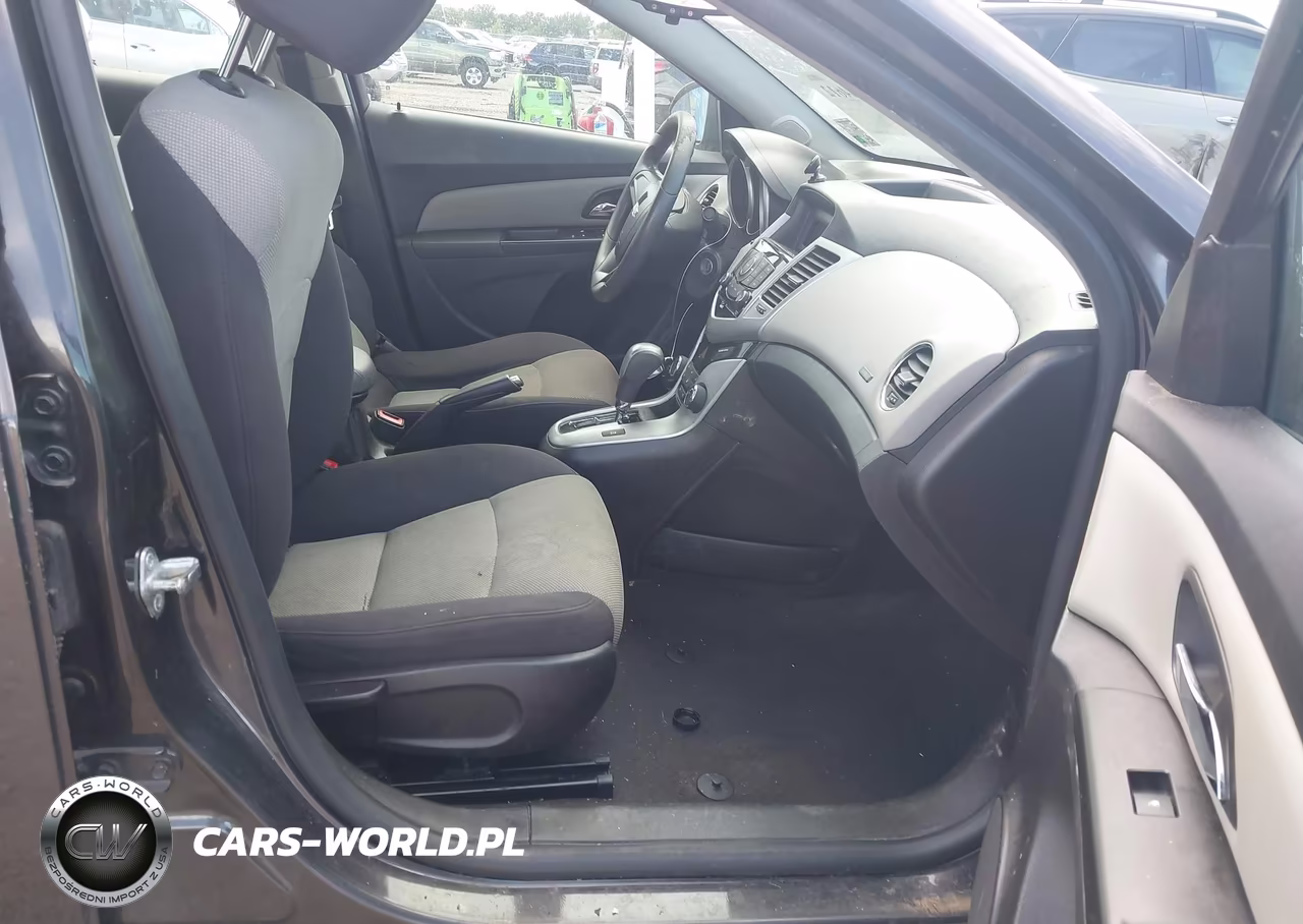 2014 Chevrolet Cruze Ls Auto VIN:1G1PA5SH0E7144263 - 5