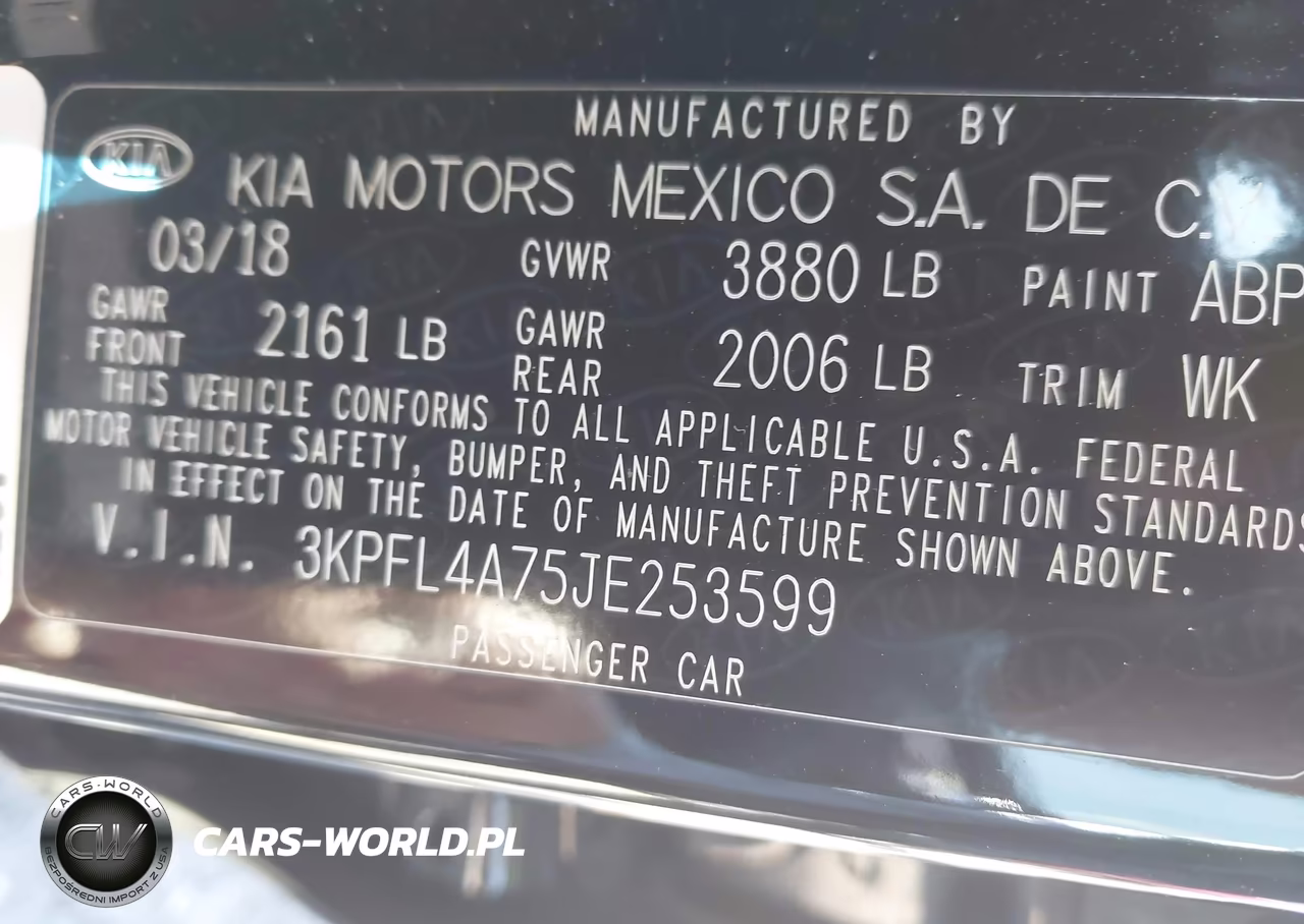 2018 Kia Forte S VIN:3KPFL4A75JE253599 - 9