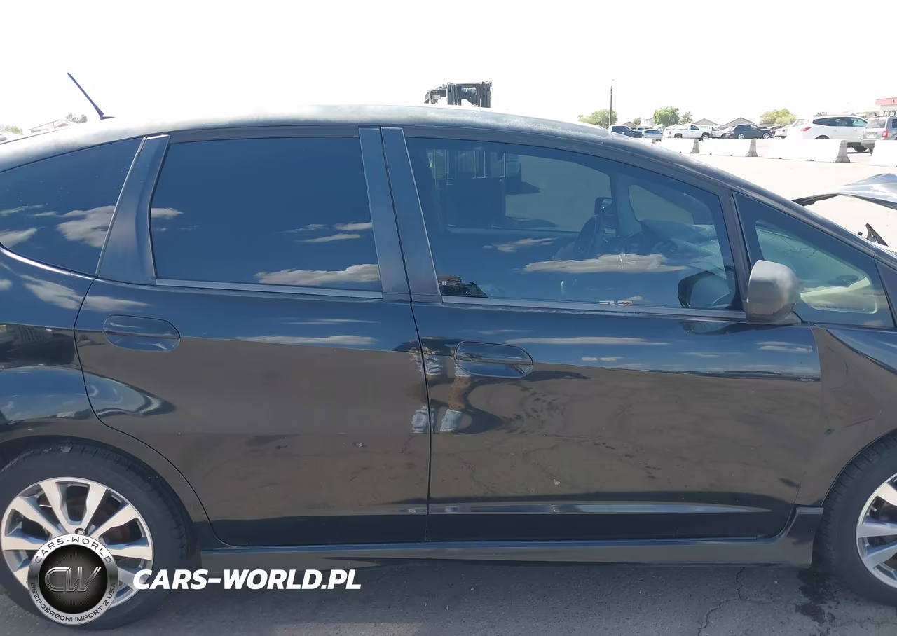 2012 Honda Fit Sport VIN:JHMGE8H54CC019344 - 13