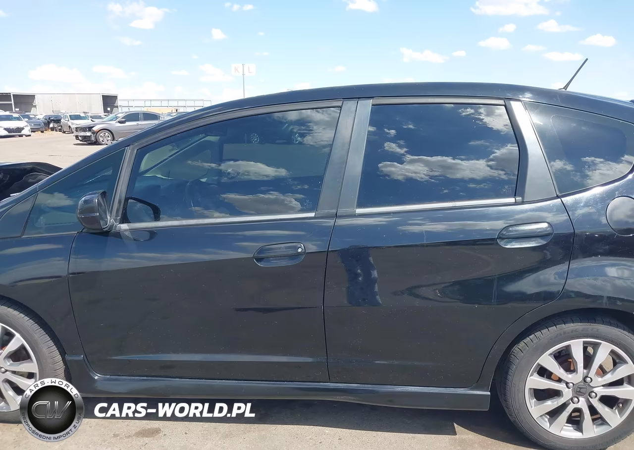 2012 Honda Fit Sport VIN:JHMGE8H54CC019344 - 14