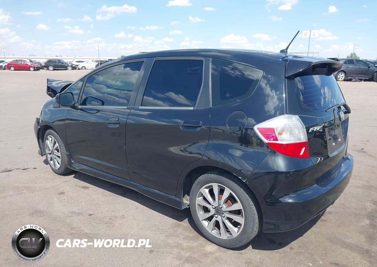 2012 Honda Fit Sport VIN:JHMGE8H54CC019344 - 3