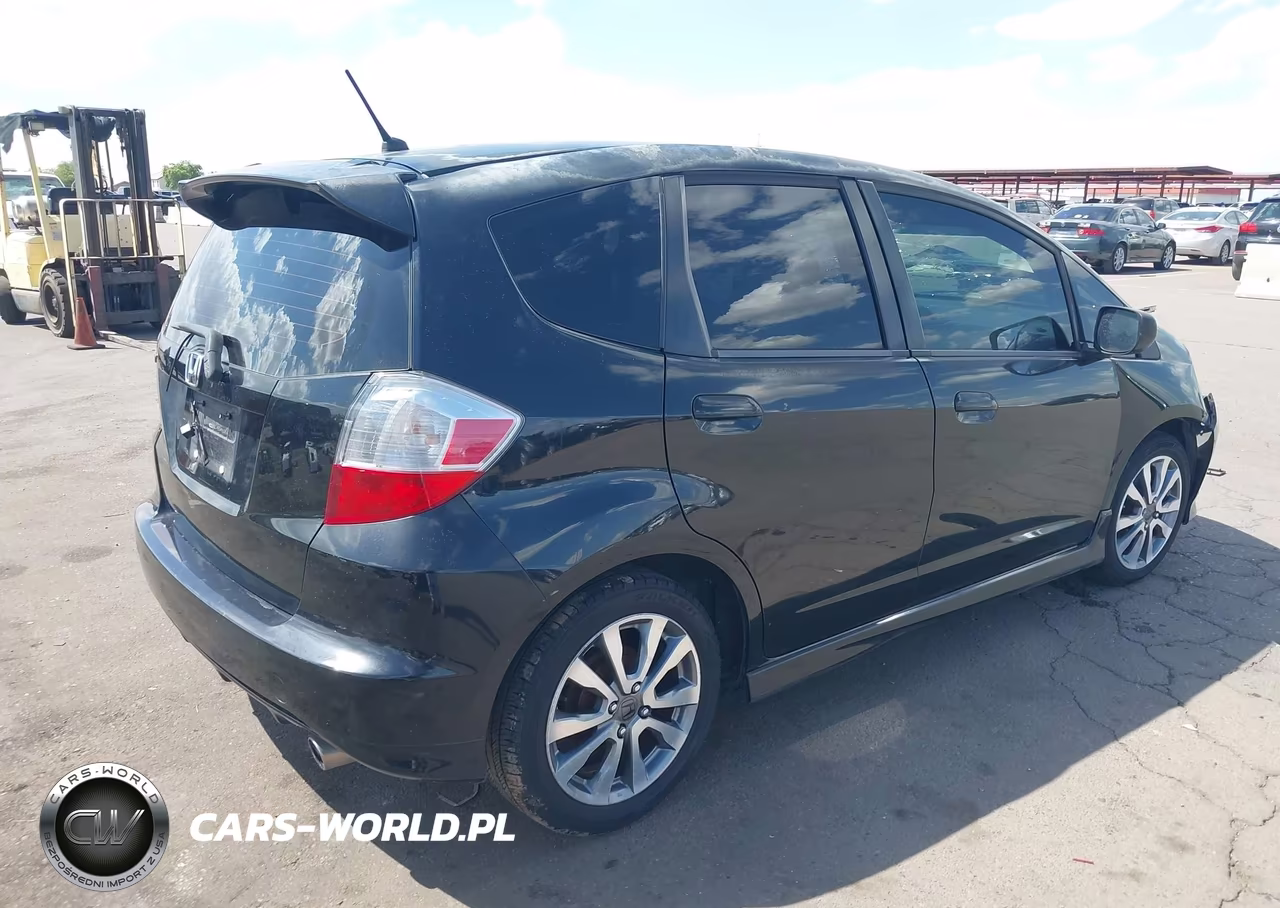 2012 Honda Fit Sport VIN:JHMGE8H54CC019344 - 4