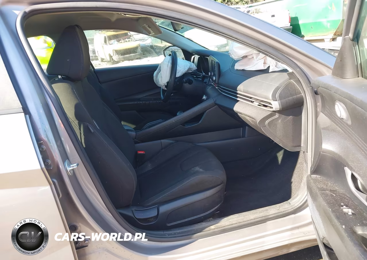 2023 Hyundai Elantra Sel VIN:KMHLM4AG7PU571102 - 5