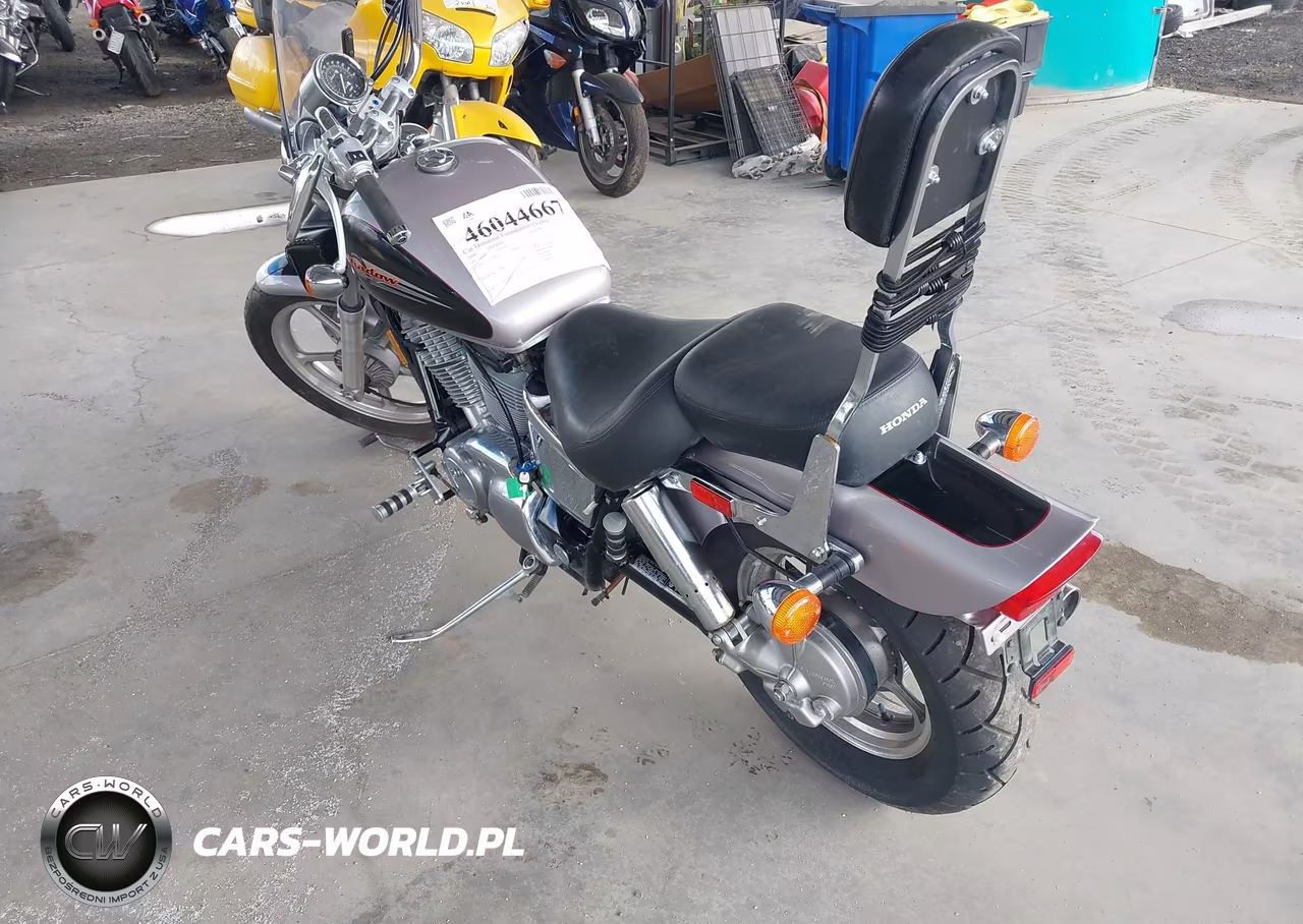 2000 Honda Vt1100 C VIN:1HFSC1803YA400379 - 3