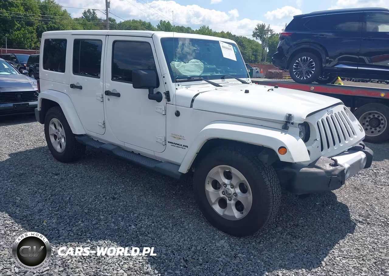 2014 Jeep Wrangler Unlimited Sahara – zdjęcie 1 z 17