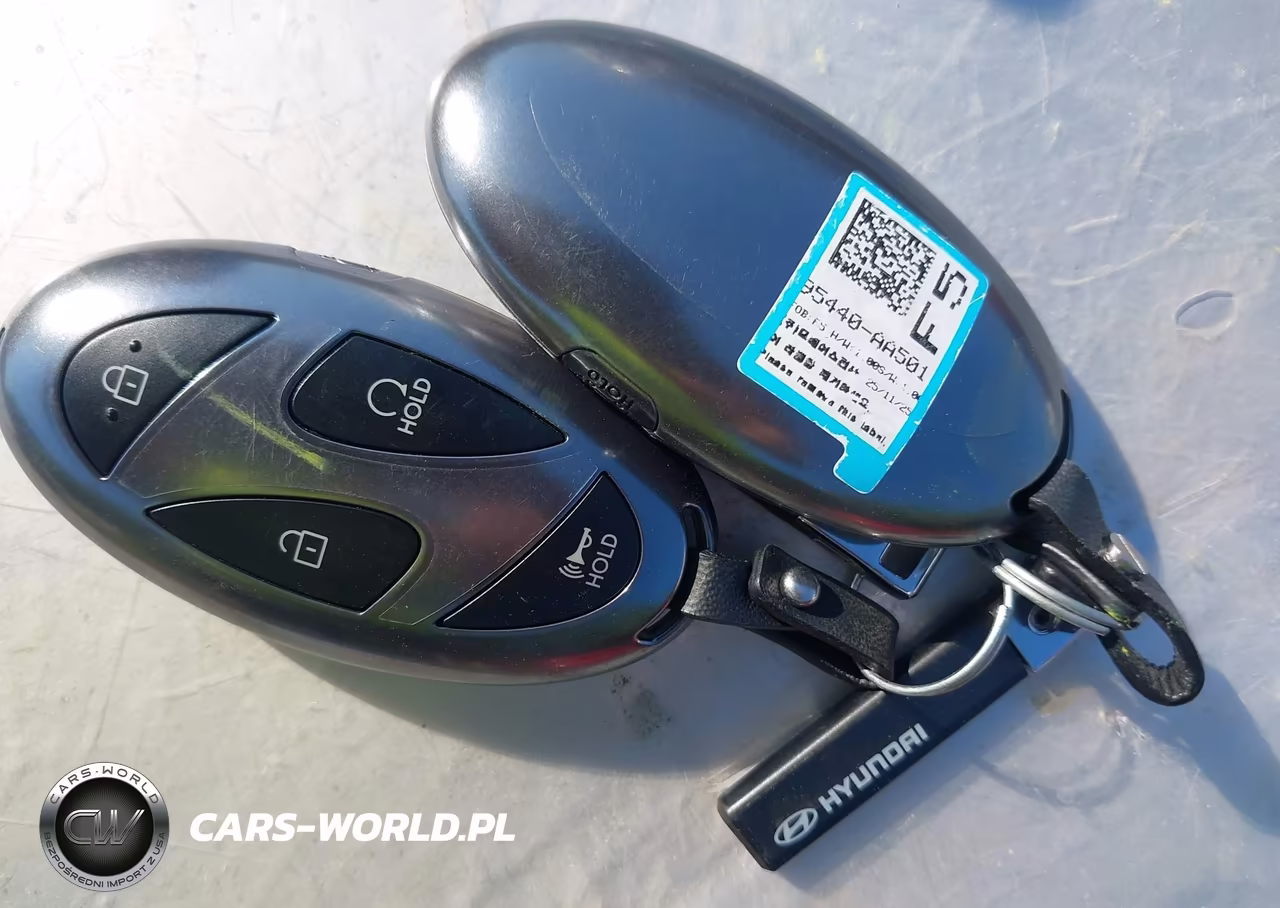 2026 Hyundai Elantra Hybrid Blue VIN:KMHLM4DJ6TU192240 - 11