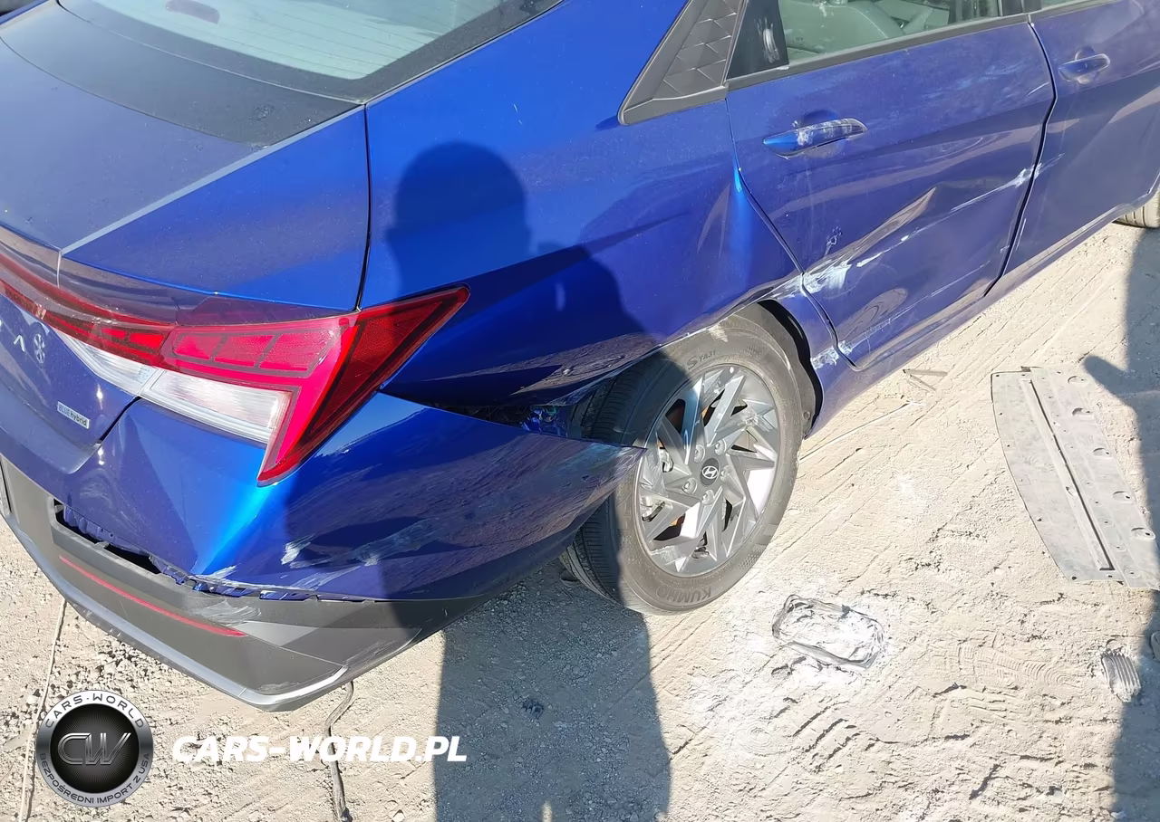2026 Hyundai Elantra Hybrid Blue VIN:KMHLM4DJ6TU192240 - 19