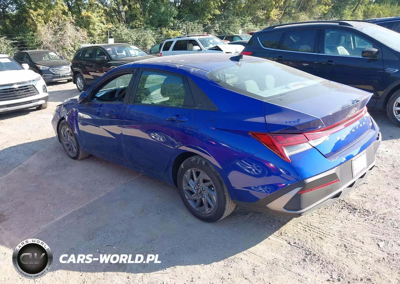 2026 Hyundai Elantra Hybrid Blue VIN:KMHLM4DJ6TU192240 - 3