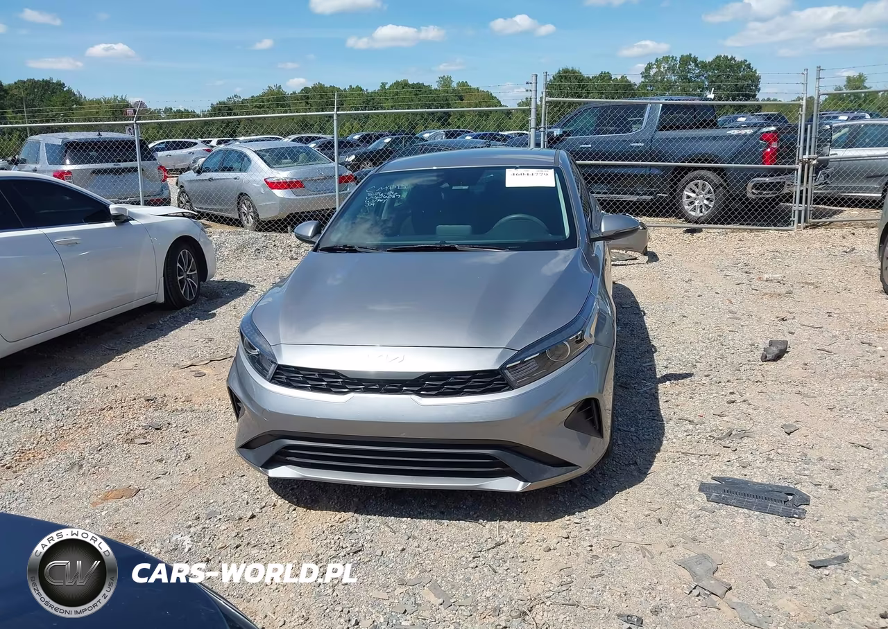 2023 Kia Forte Lxs VIN:3KPF24AD1PE626087 - 13