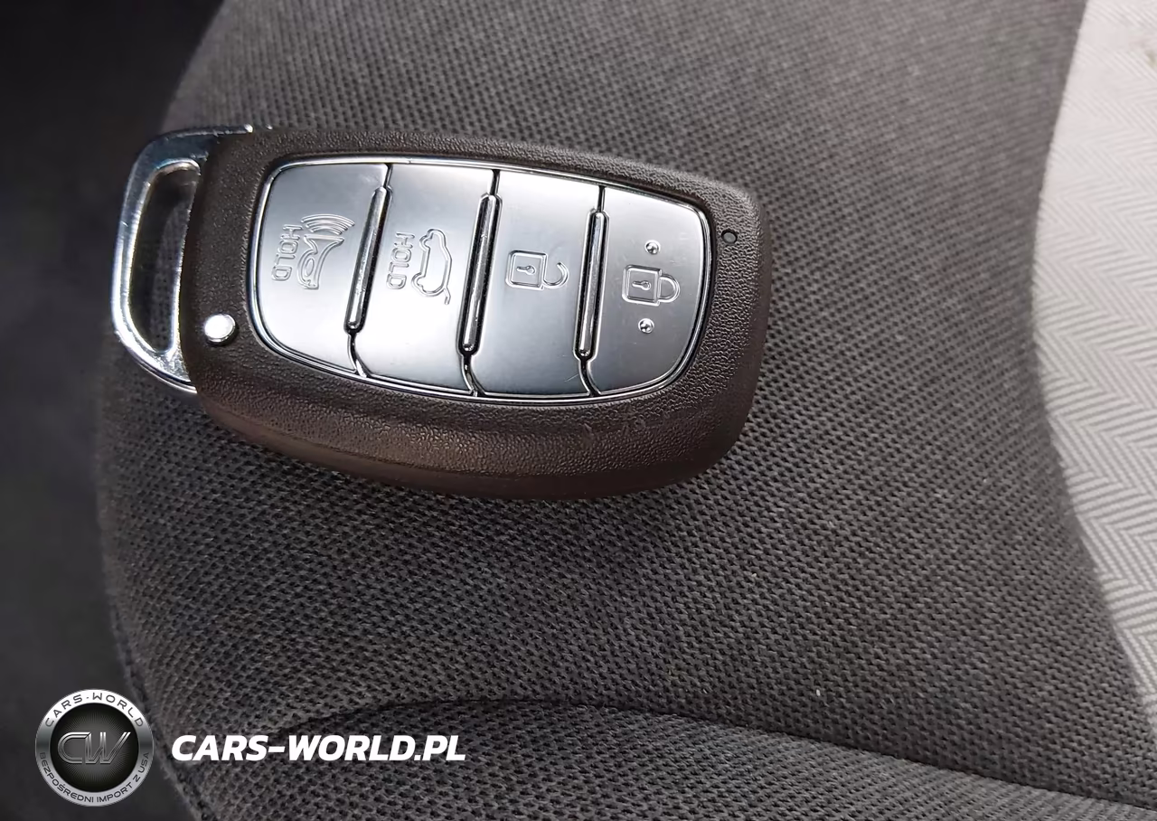2020 Hyundai Ioniq Hybrid Blue VIN:KMHC65LC0LU217703 - 11