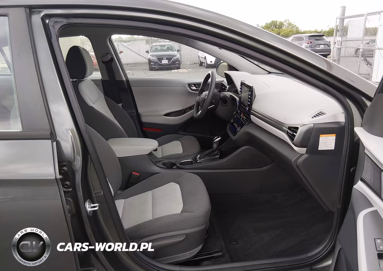 2020 Hyundai Ioniq Hybrid Blue VIN:KMHC65LC0LU217703 - 5
