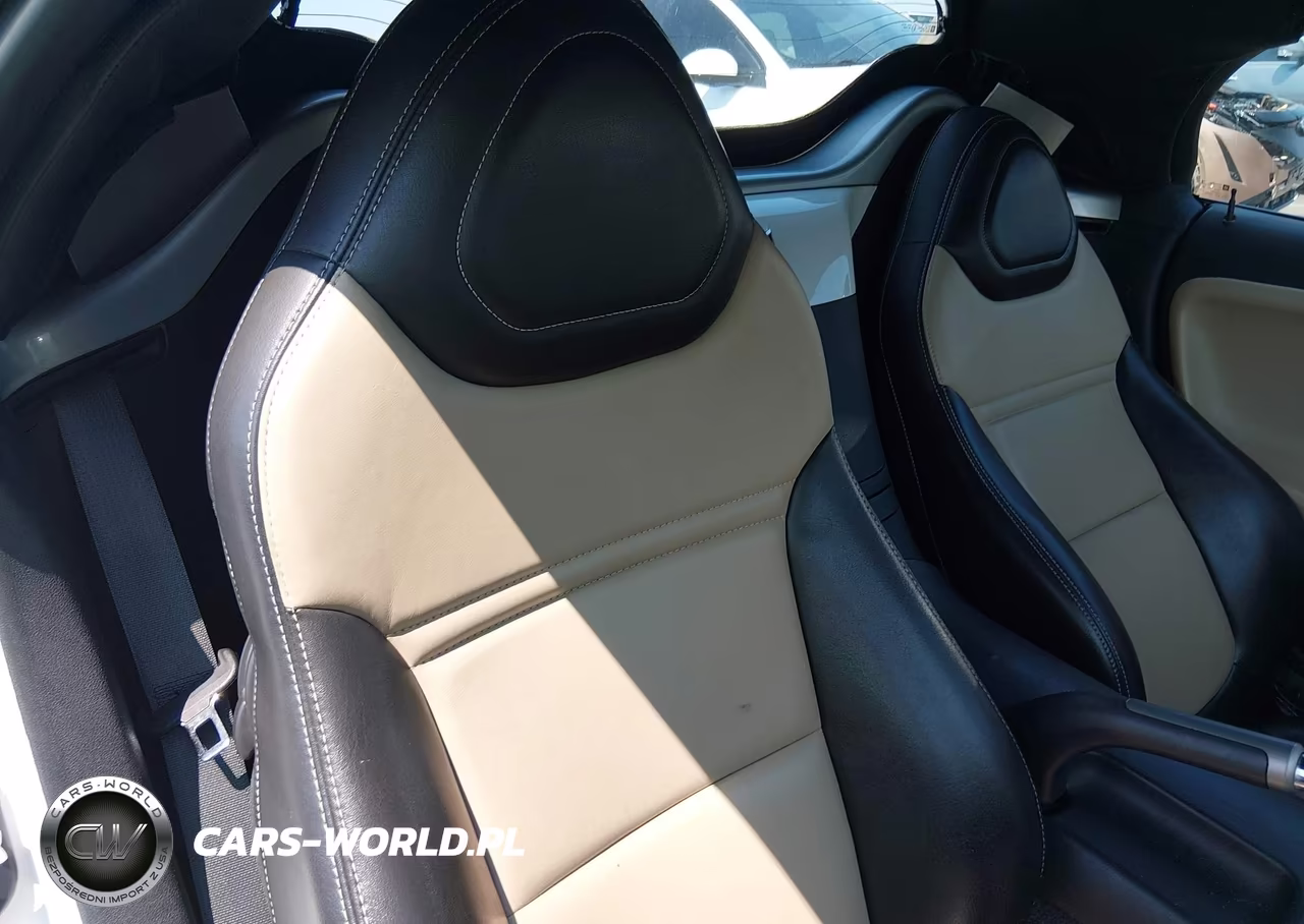 2008 Pontiac Solstice VIN:1G2MB35BX8Y107193 - 8