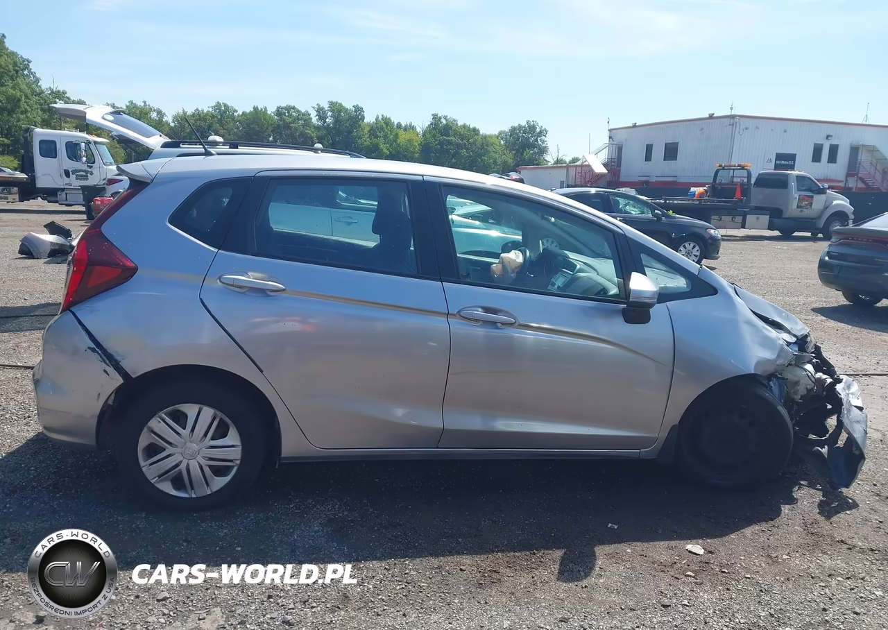 2019 Honda Fit Lx VIN:3HGGK5H47KM733967 - 13