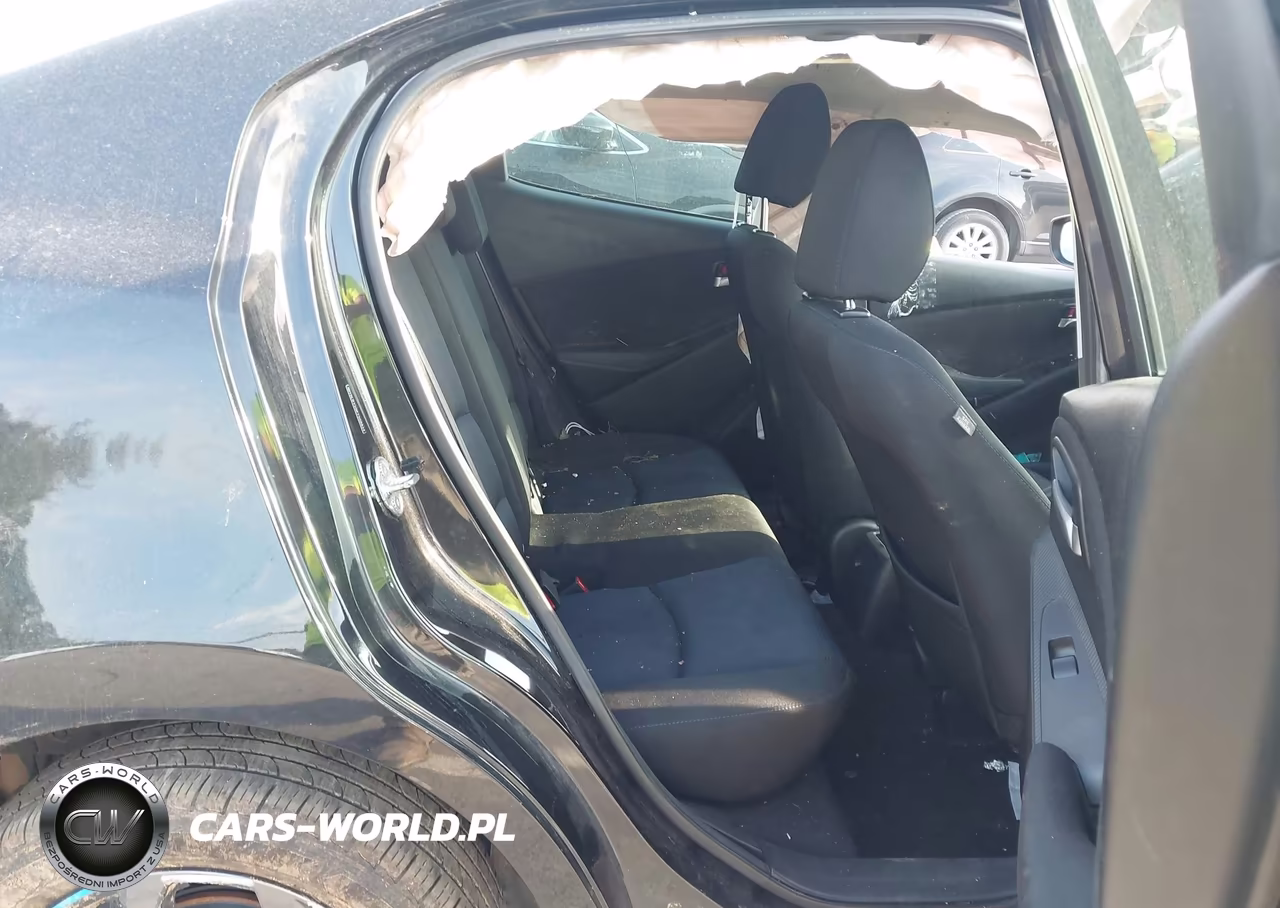2019 Toyota Yaris Le VIN:3MYDLBYV0KY508824 - 8