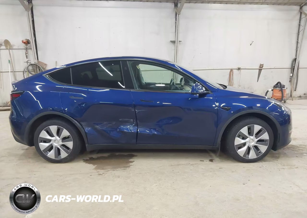 2024 Tesla Model Y Long Range Dual Motor All-Wheel Drive VIN:7SAYGDEE6RA221000 - 14