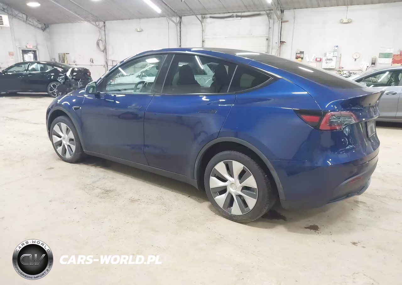 2024 Tesla Model Y Long Range Dual Motor All-Wheel Drive VIN:7SAYGDEE6RA221000 - 3