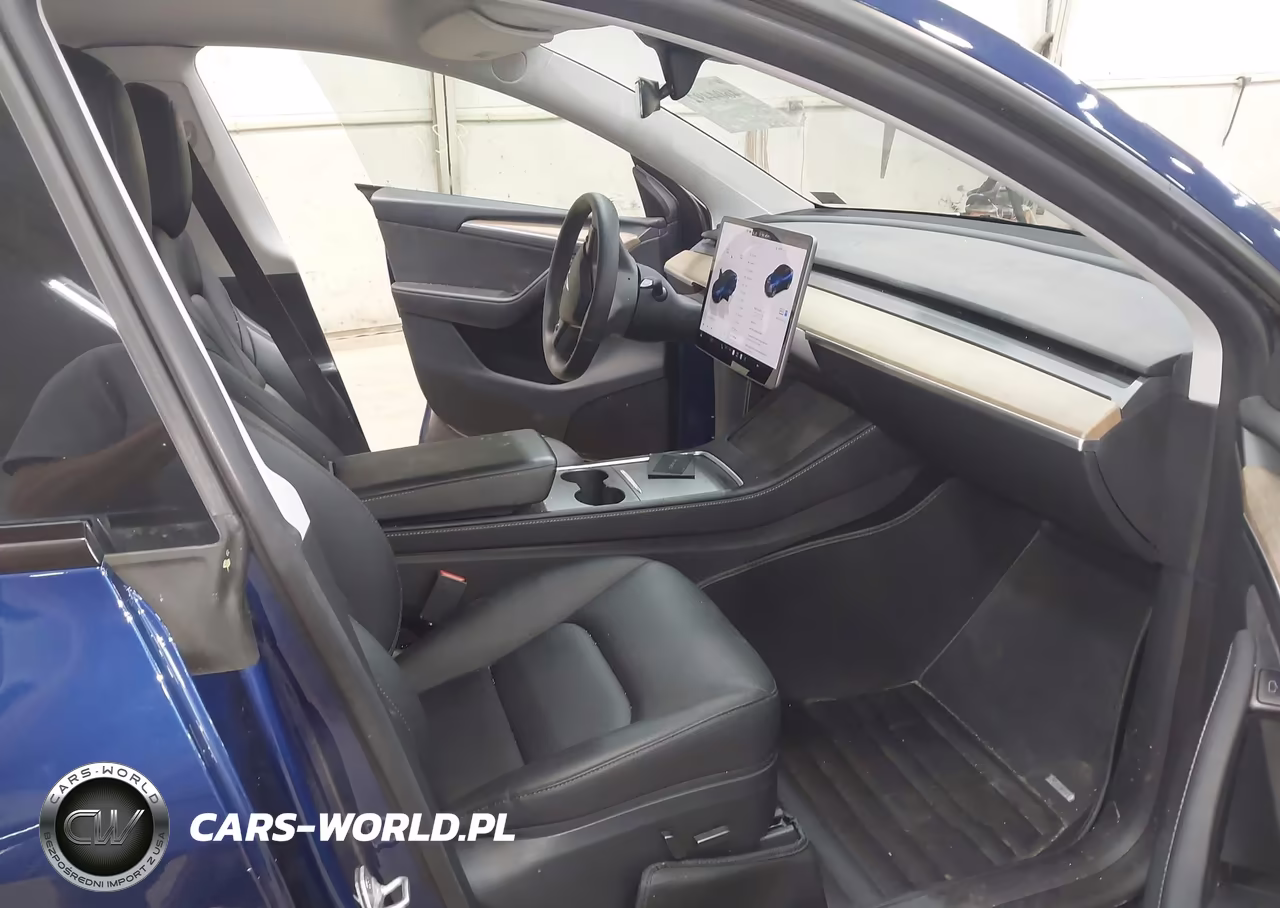 2024 Tesla Model Y Long Range Dual Motor All-Wheel Drive VIN:7SAYGDEE6RA221000 - 5