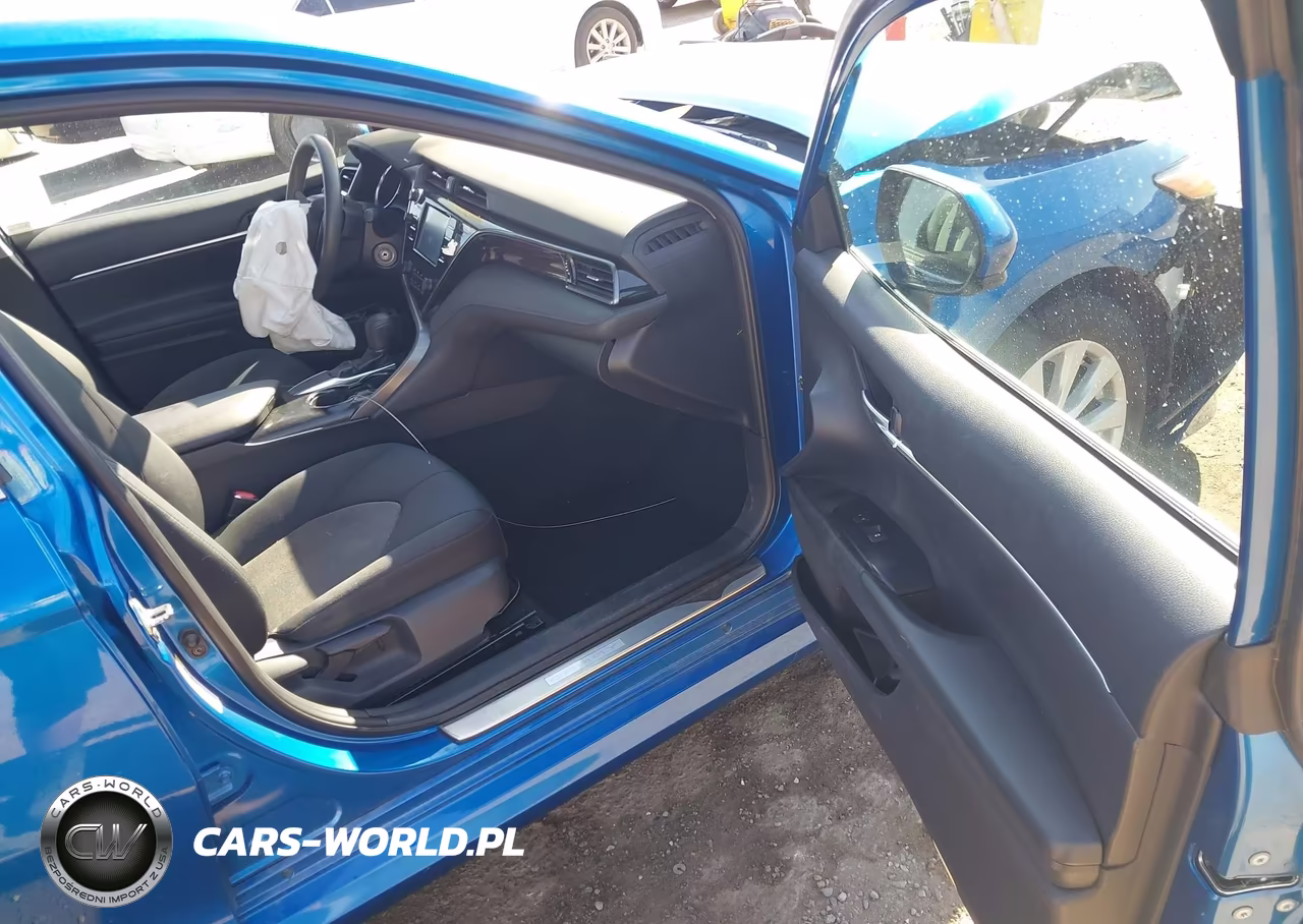 2019 Toyota Camry Le VIN:4T1B11HK6KU183493 - 5