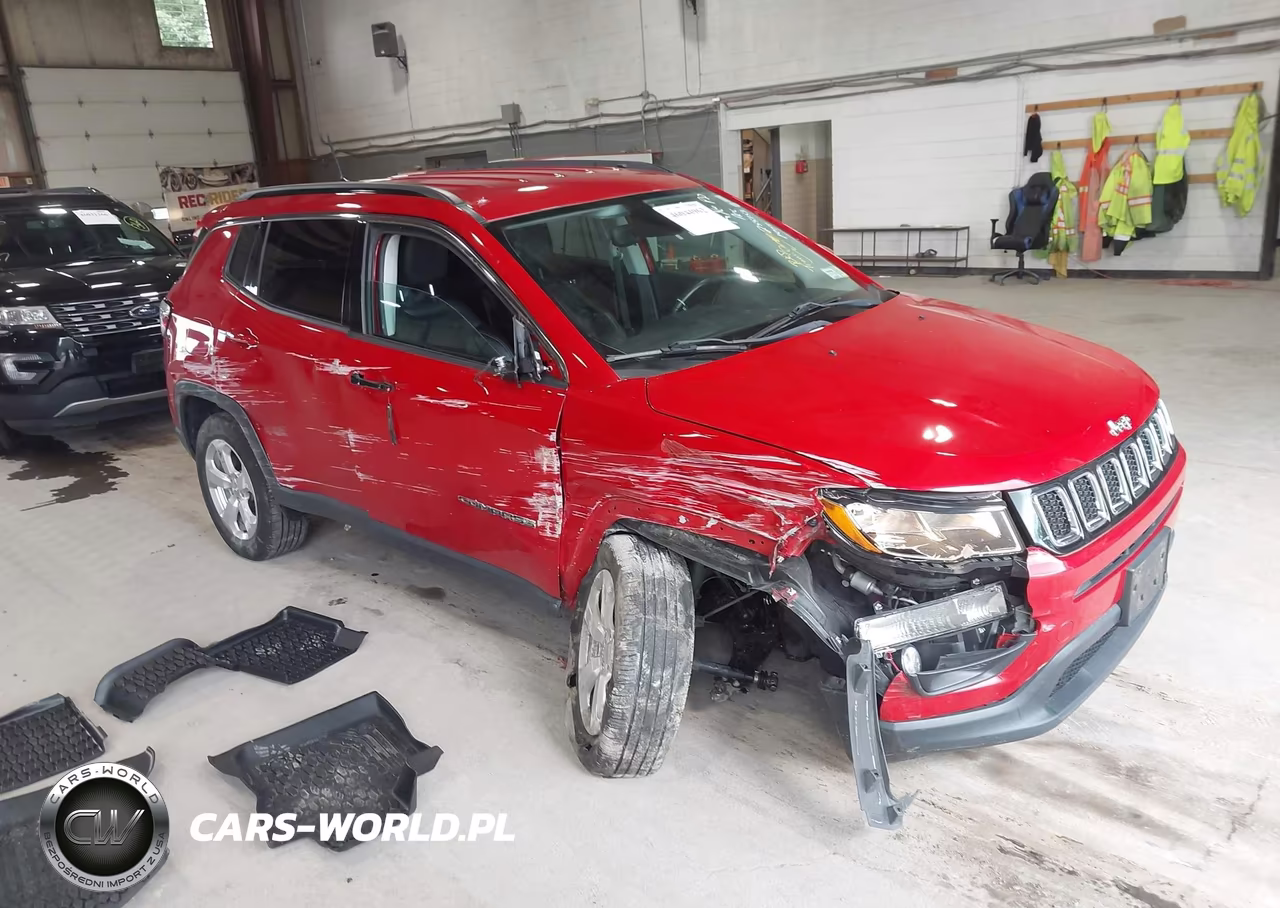 2018 Jeep Compass Latitude 4X4 VIN:3C4NJDBB8JT483685 - 1
