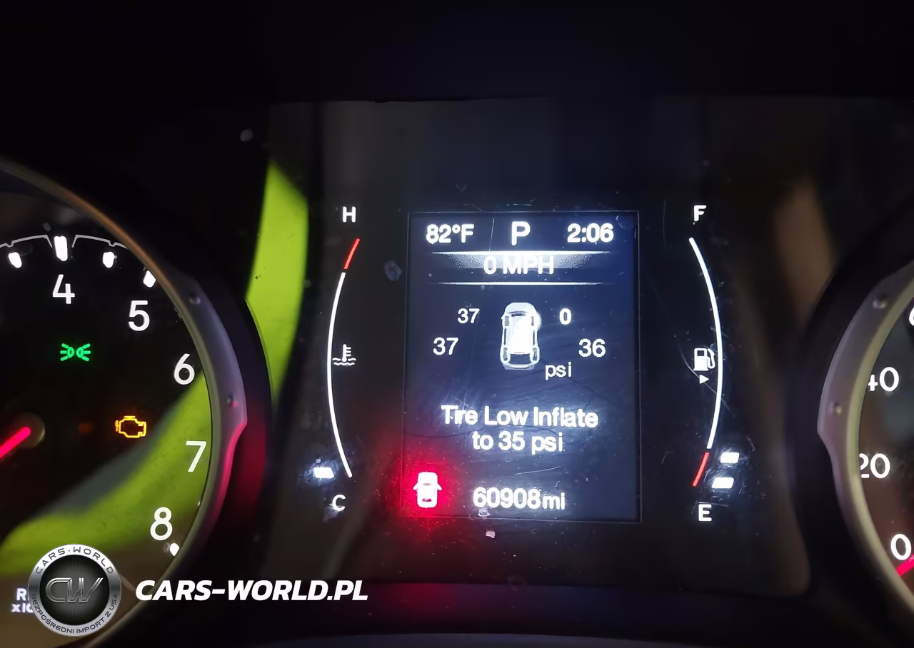 2018 Jeep Compass Latitude 4X4 VIN:3C4NJDBB8JT483685 - 15