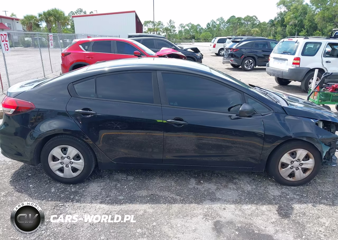 2017 Kia Forte Lx VIN:3KPFK4A74HE145617 - 14