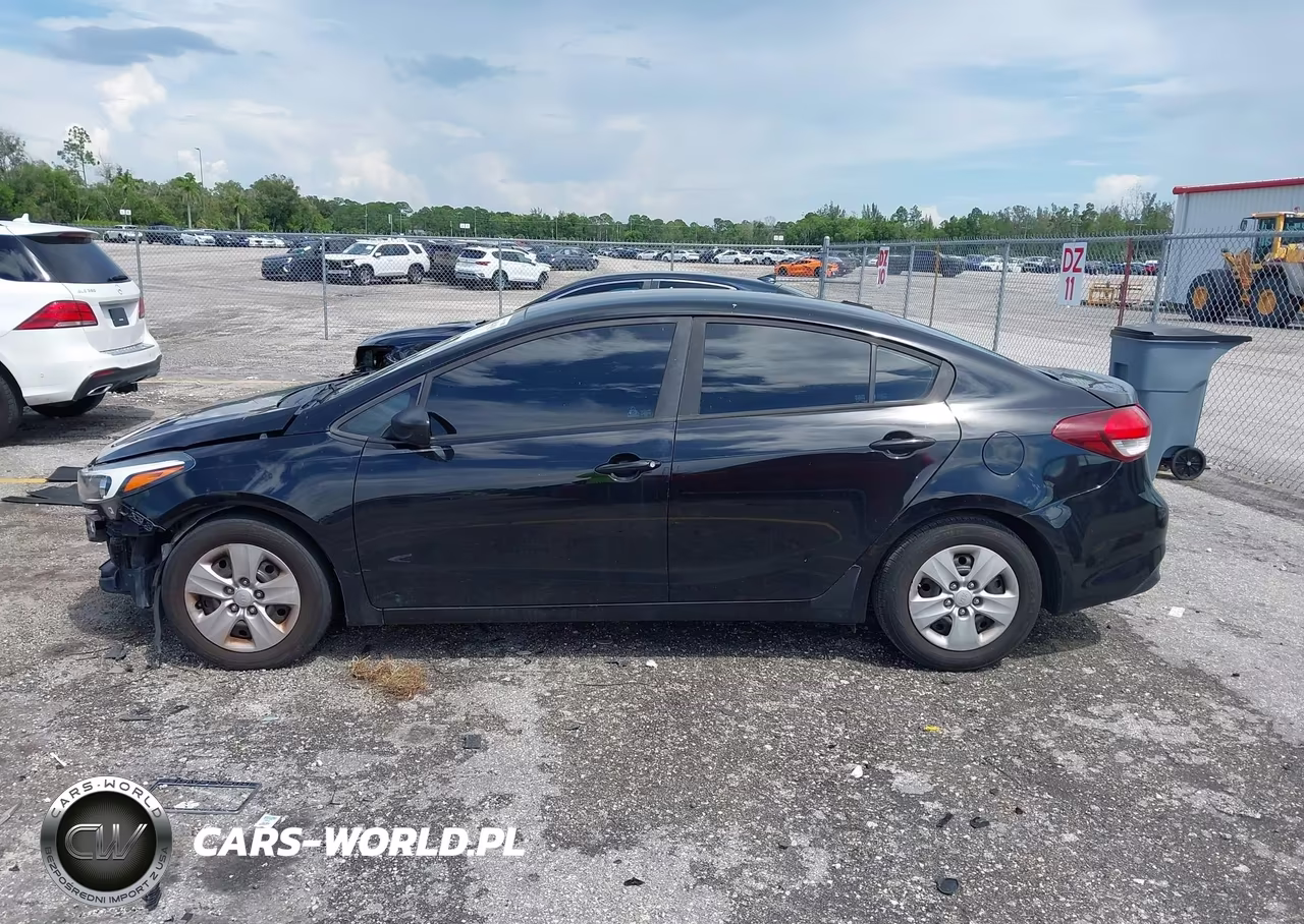 2017 Kia Forte Lx VIN:3KPFK4A74HE145617 - 15