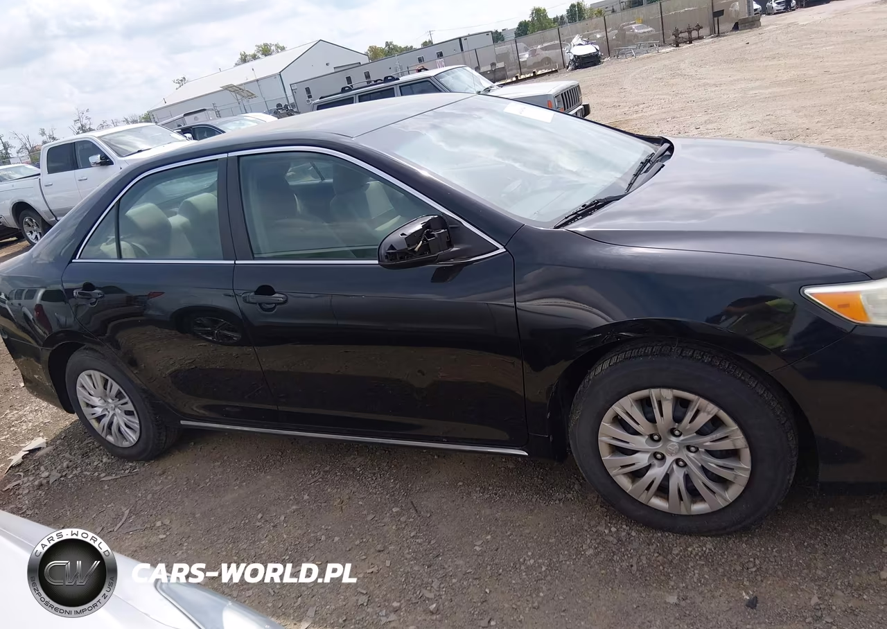 2014 Toyota Camry Le VIN:4T1BF1FKXEU343173 - 13