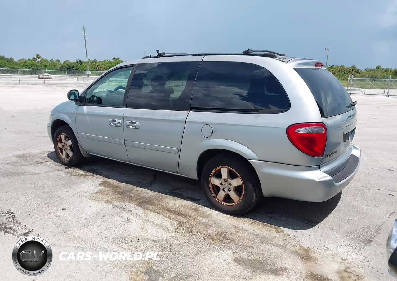 2005 Dodge Grand Caravan Sxt VIN:2D8GP44L95R389225 - 3