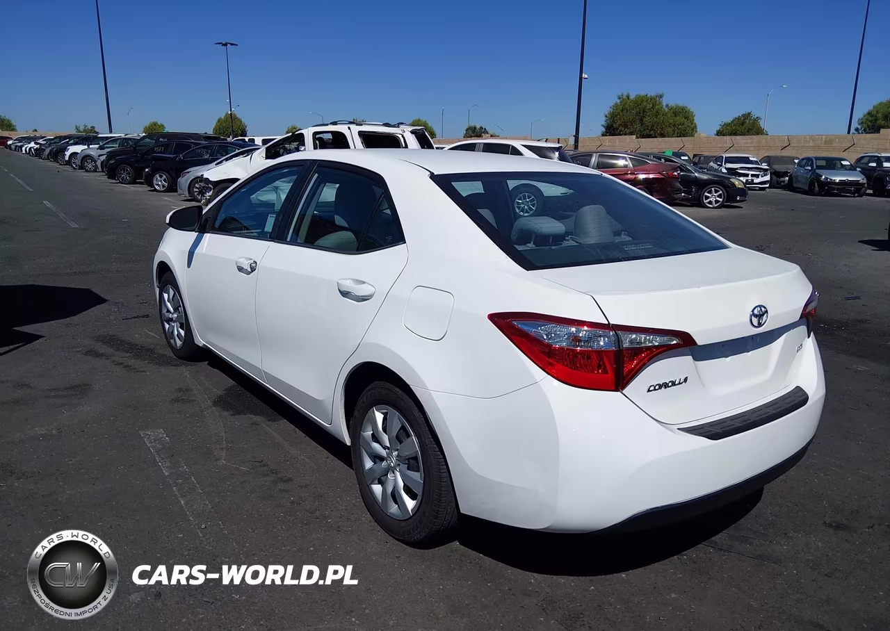 2014 Toyota Corolla Le VIN:5YFBURHE9EP174986 - 3