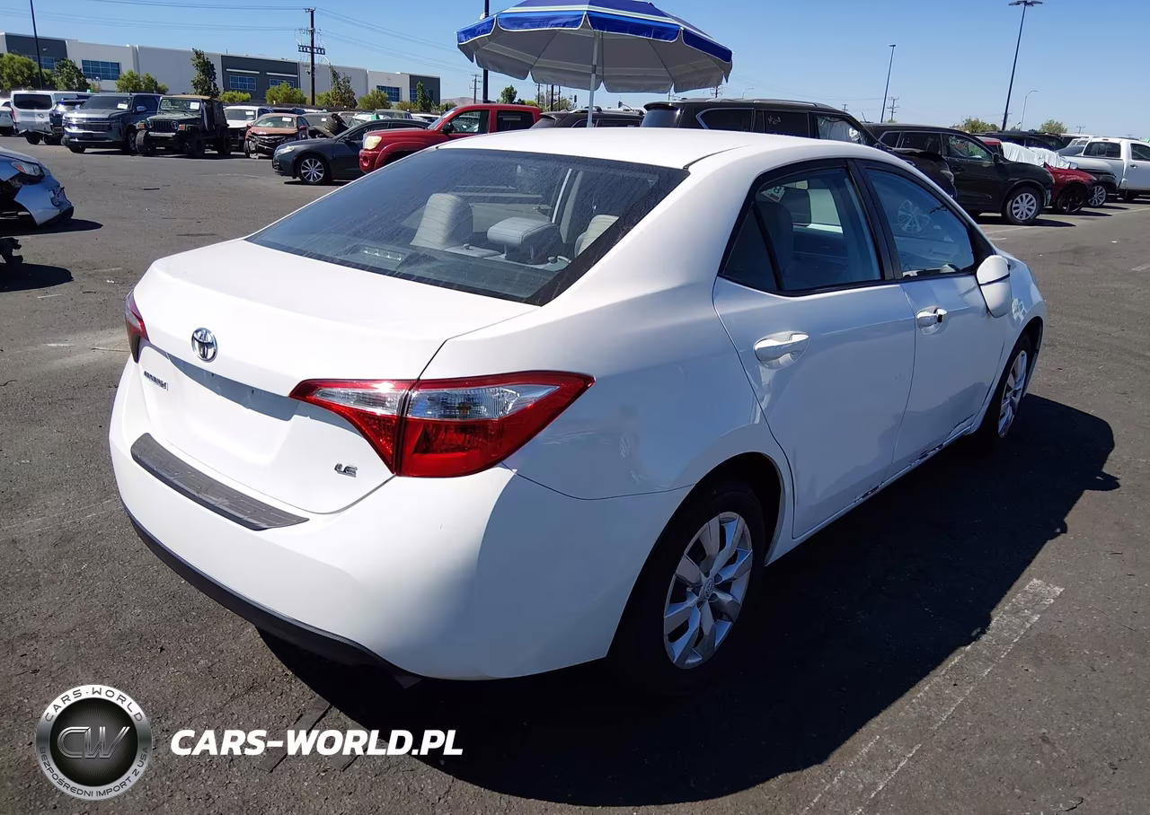 2014 Toyota Corolla Le VIN:5YFBURHE9EP174986 - 4