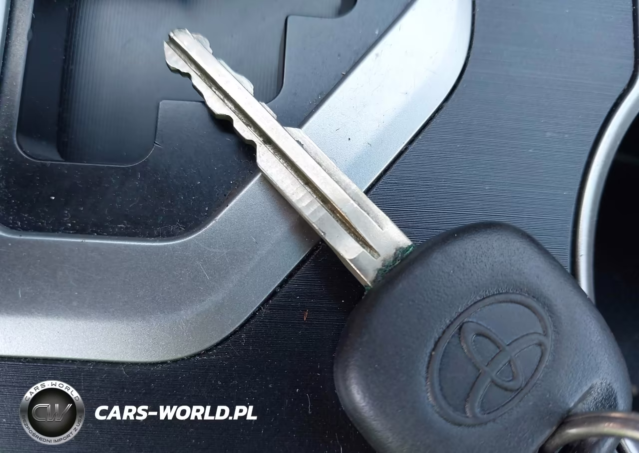 2012 Toyota Camry L VIN:4T1BF1FK5CU605629 - 11