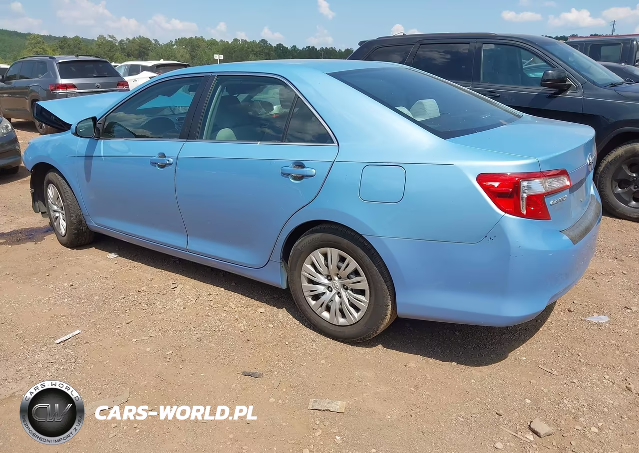 2012 Toyota Camry L VIN:4T1BF1FK5CU605629 - 3