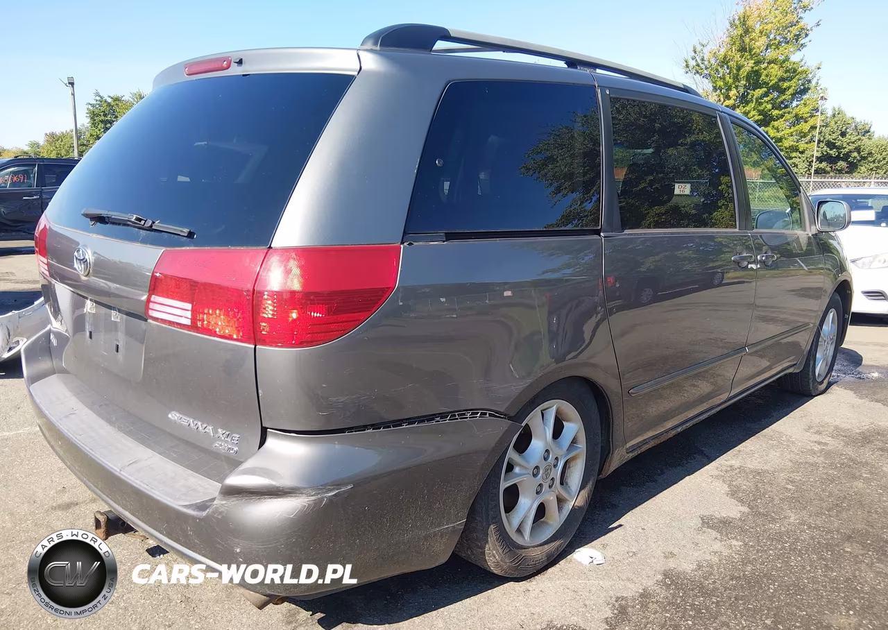 2005 Toyota Sienna Xle VIN:5TDBA22C35S052638 - 4