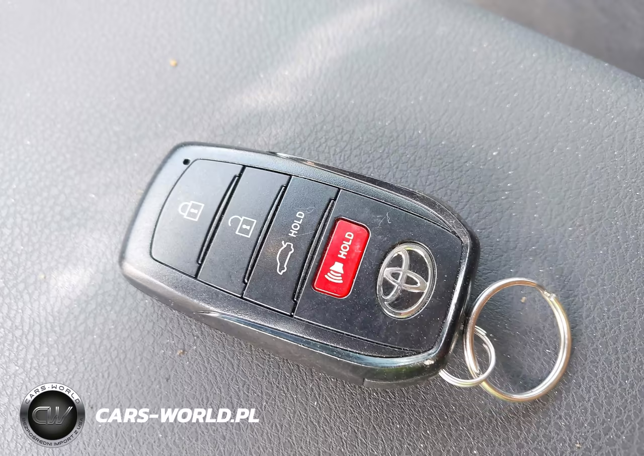 2025 Toyota Camry Le VIN:4T1DAACK4SU179782 - 11