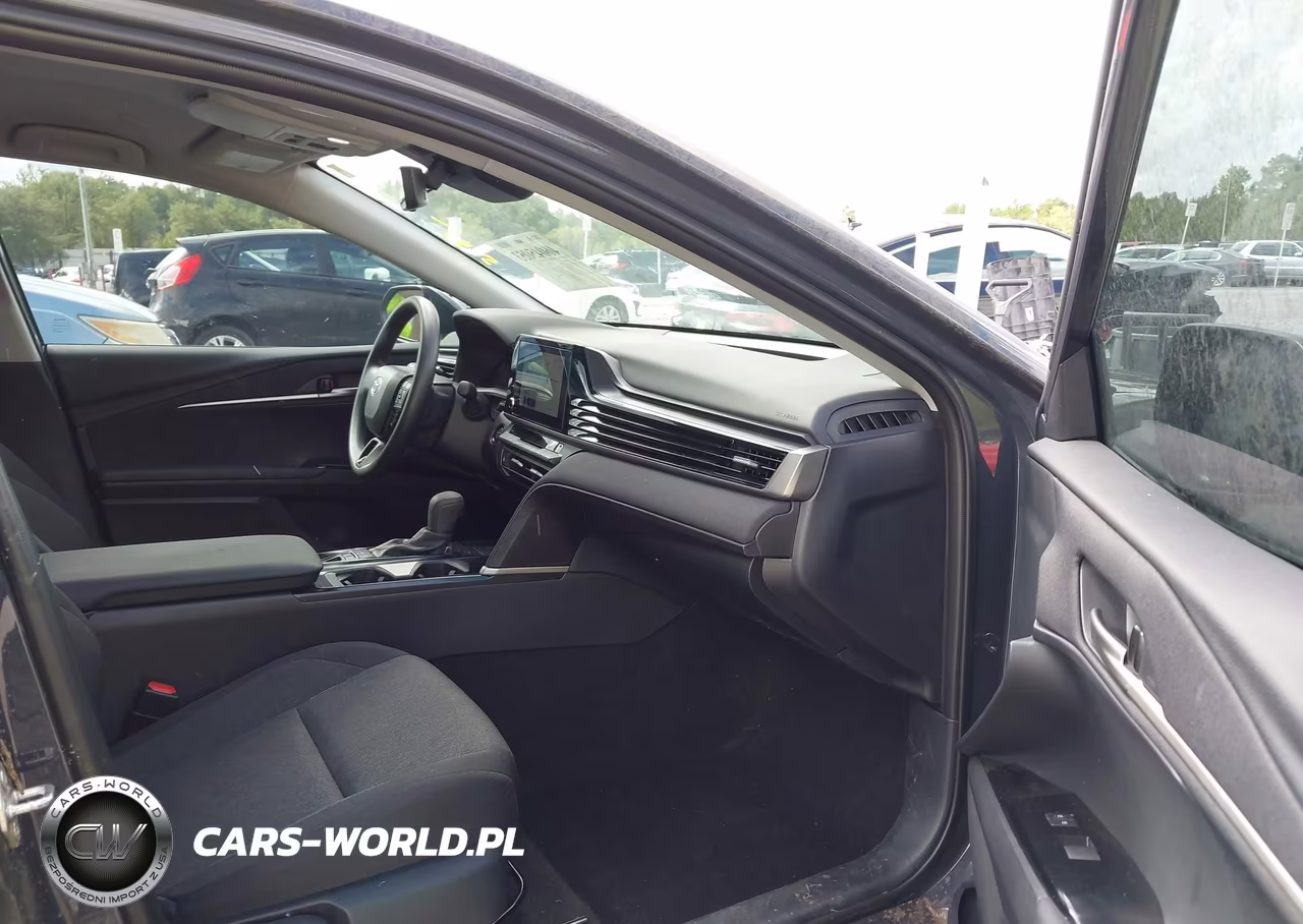 2025 Toyota Camry Le VIN:4T1DAACK4SU179782 - 5