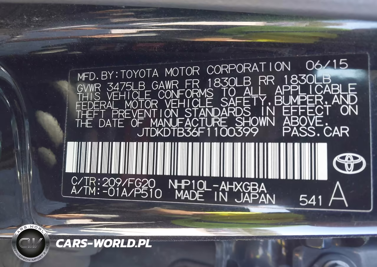 2015 Toyota Prius C Three VIN:JTDKDTB36F1100399 - 9