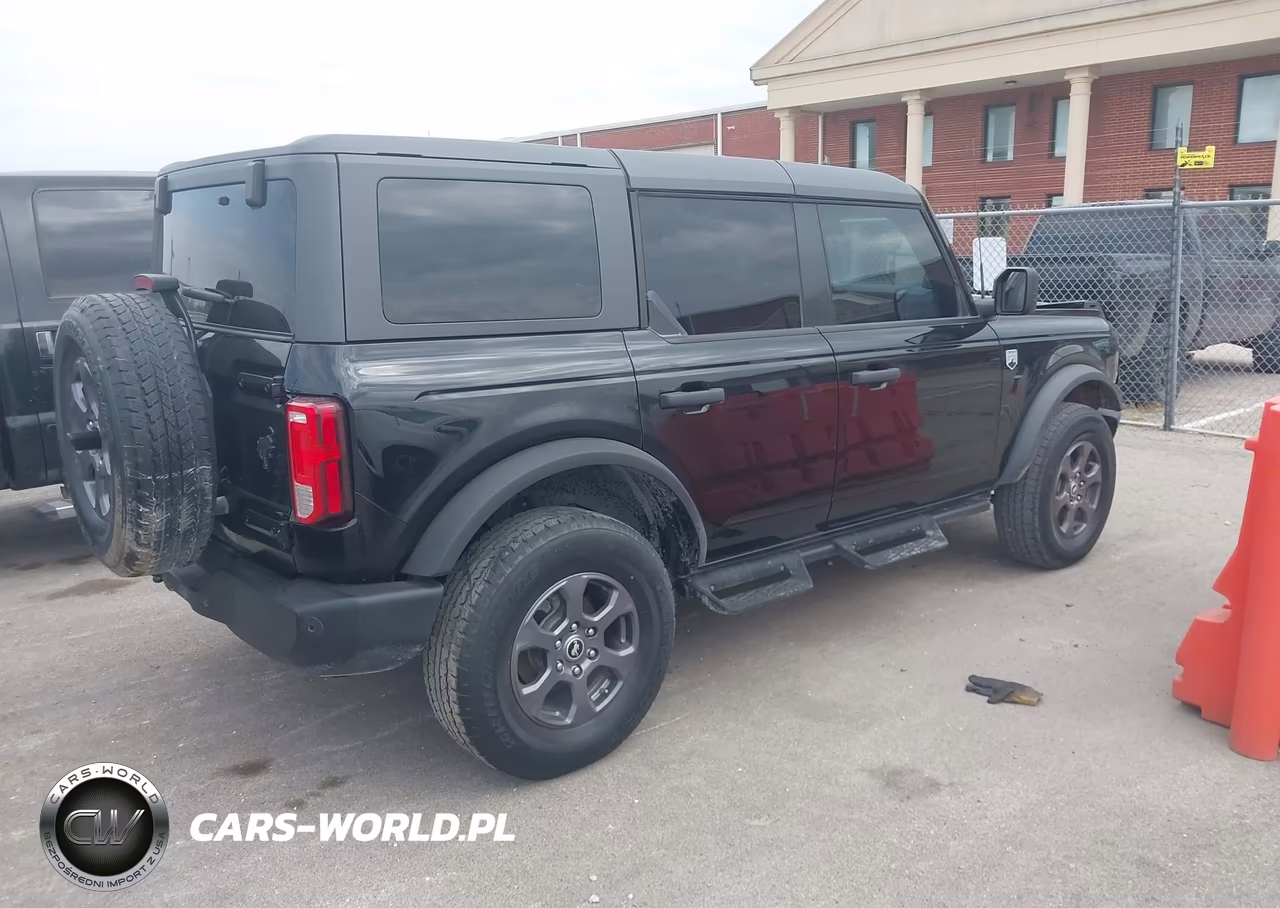 2023 Ford Bronco Base VIN:1FMDE5BH5PLA98062 - 4