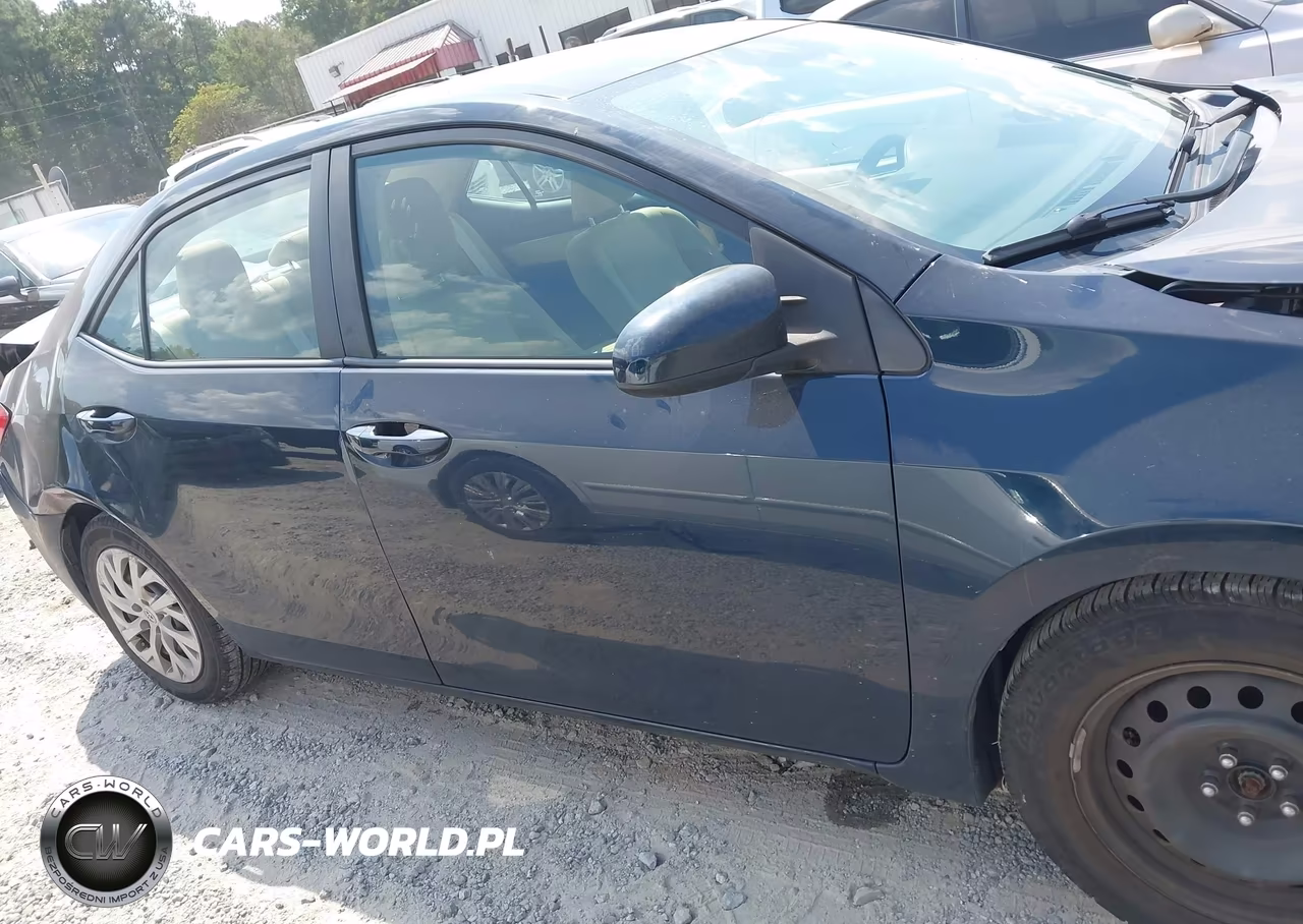 2019 Toyota Corolla Le VIN:2T1BURHE2KC217091 - 13
