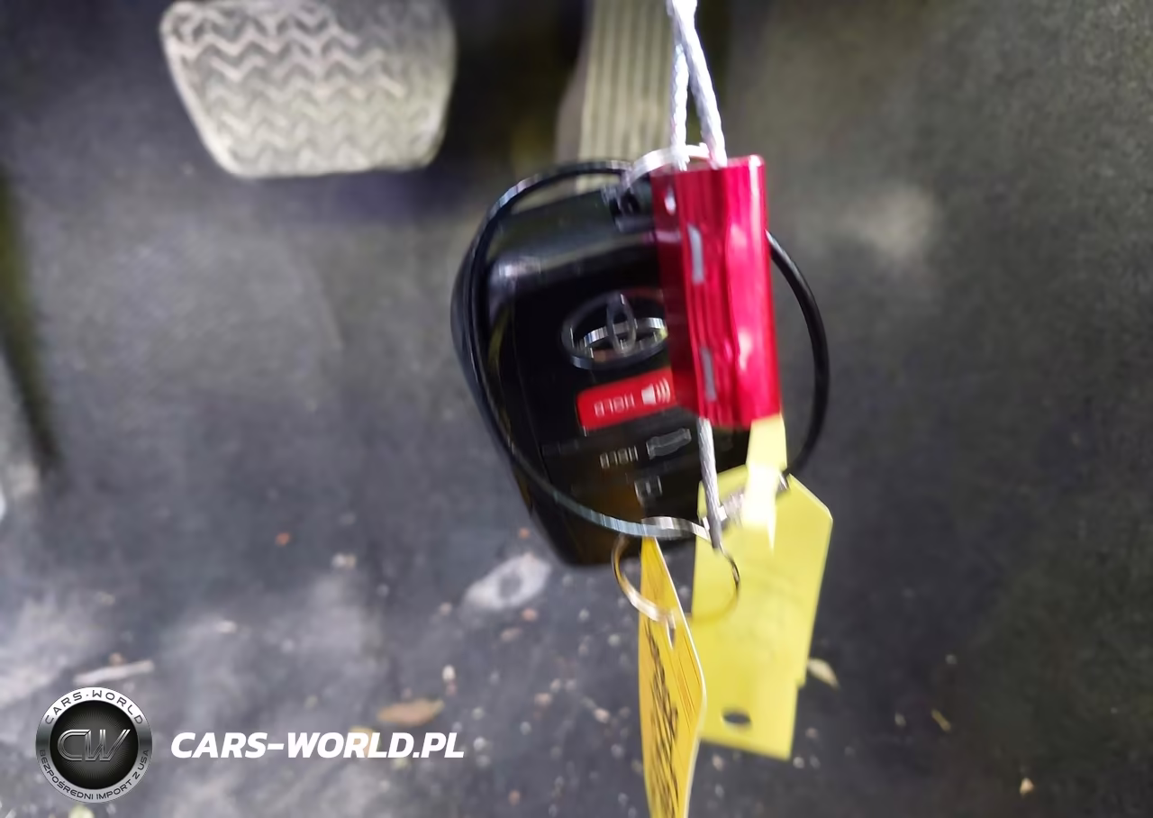 2025 Toyota Camry Le VIN:4T1DAACK6SU606346 - 11