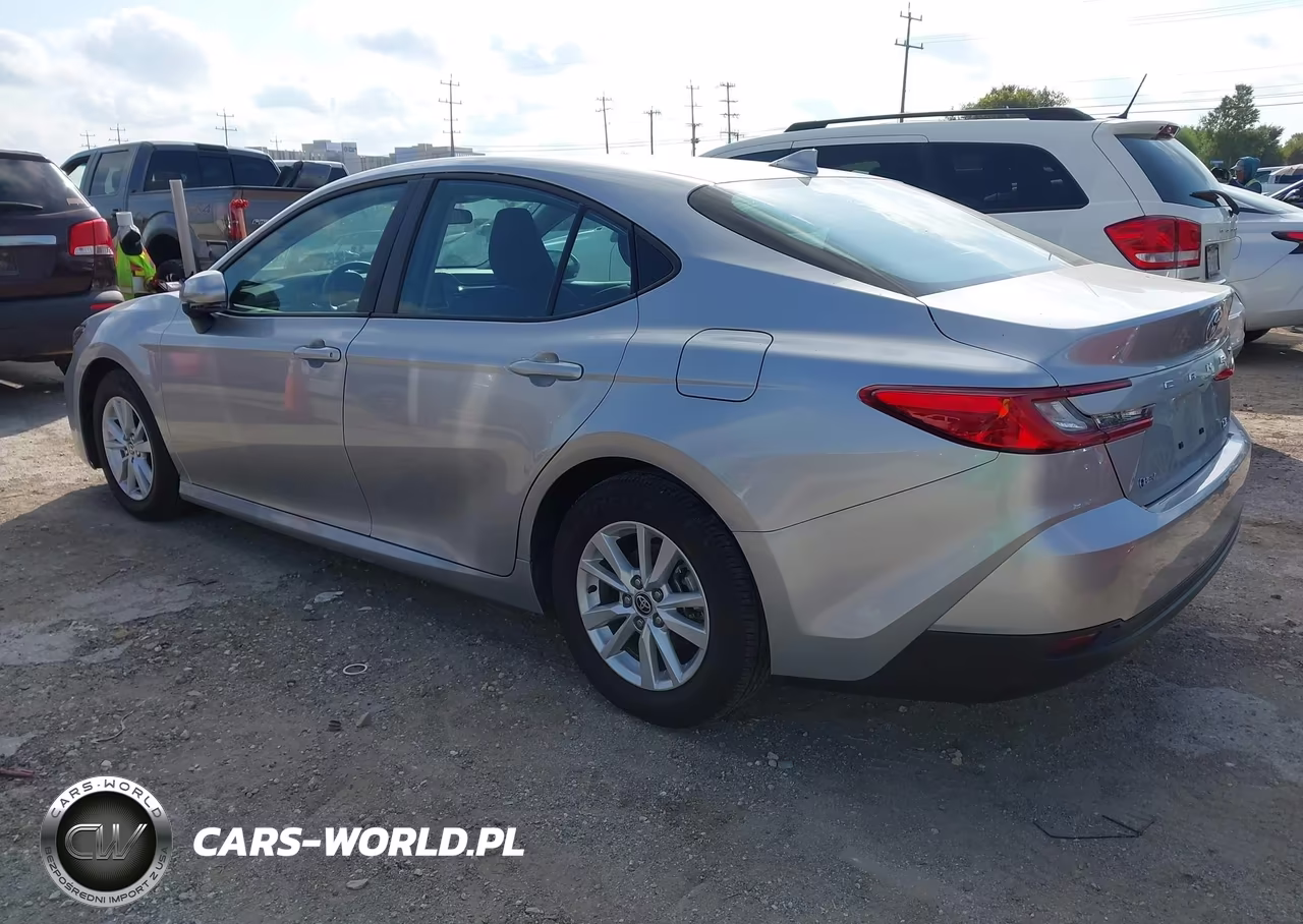 2025 Toyota Camry Le VIN:4T1DAACK6SU606346 - 3