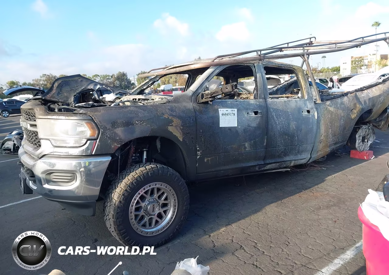 2024 Ram 2500 Tradesman 4X4 8' Box VIN:3C6UR5HL2RG390182 - 2