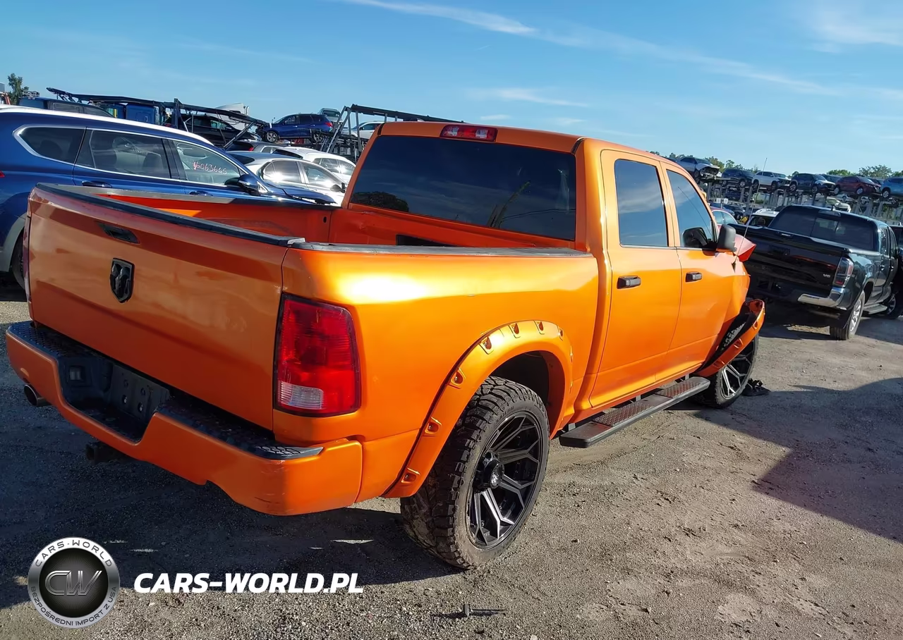 2019 Ram 1500 Classic Express 4X2 5'7 Box VIN:1C6RR6KT7KS635948 - 4