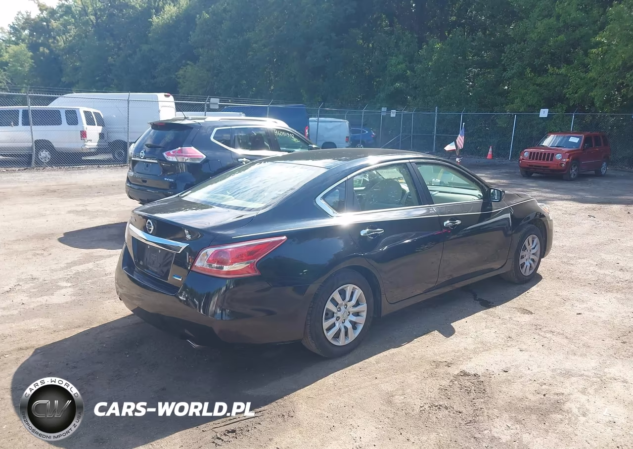 2013 Nissan Altima 2.5 S VIN:1N4AL3AP9DC163894 - 4