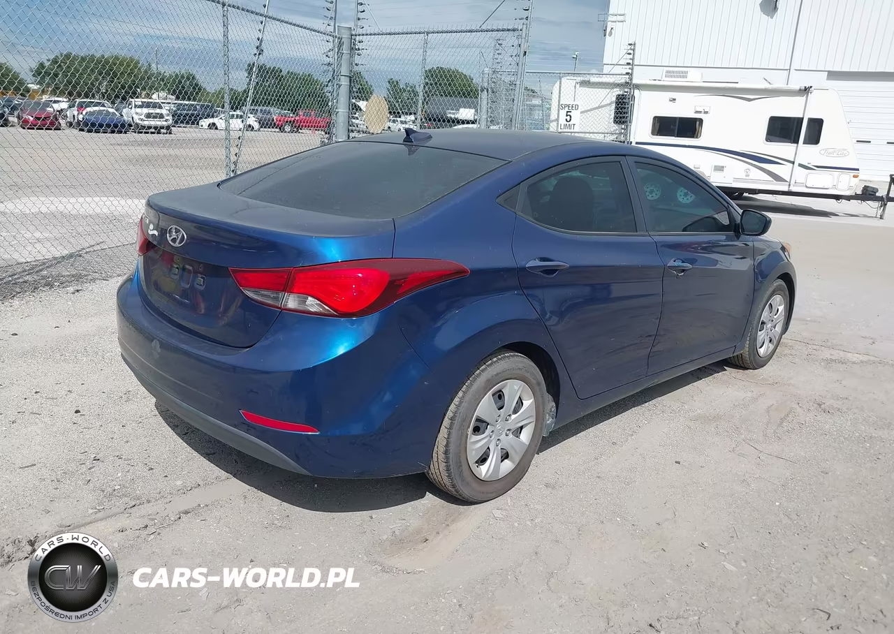 2016 Hyundai Elantra Se VIN:5NPDH4AE0GH687389 - 4