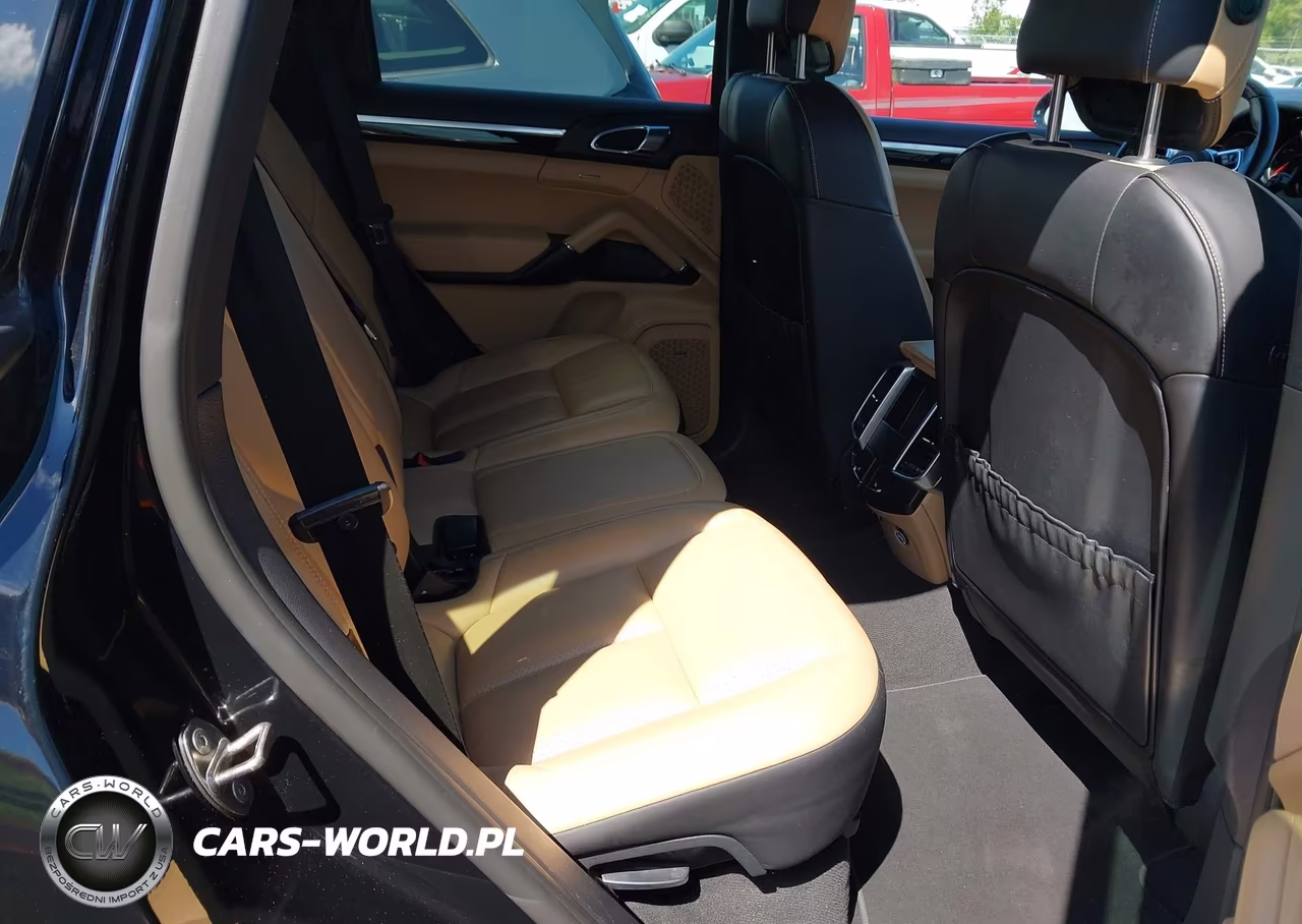 2016 Porsche Cayenne VIN:WP1AA2A21GKA37245 - 8