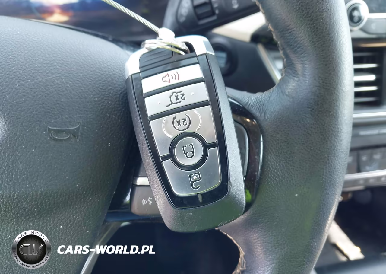 2021 Ford Escape Titanium VIN:1FMCU9J99MUA62204 - 11