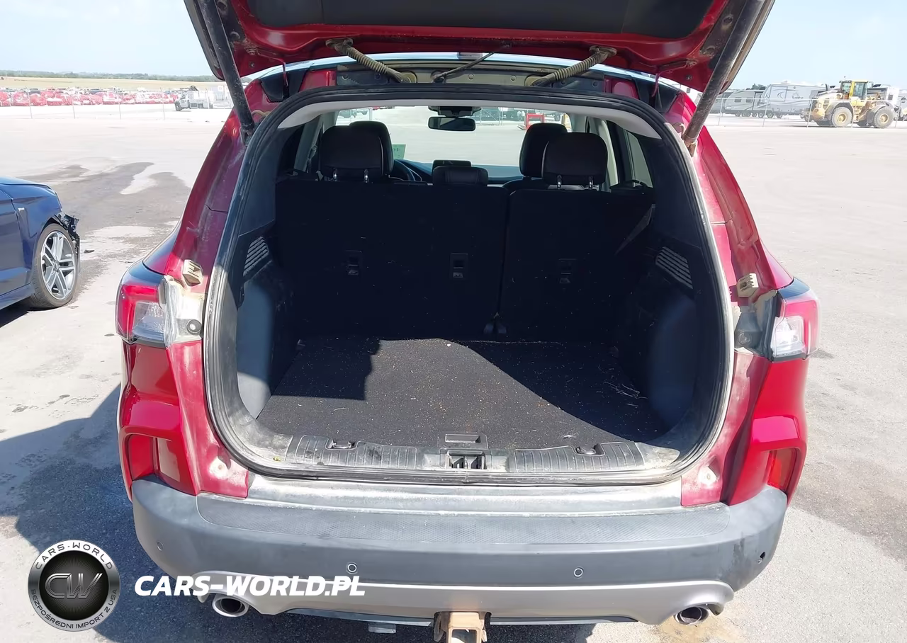 2021 Ford Escape Titanium VIN:1FMCU9J99MUA62204 - 17
