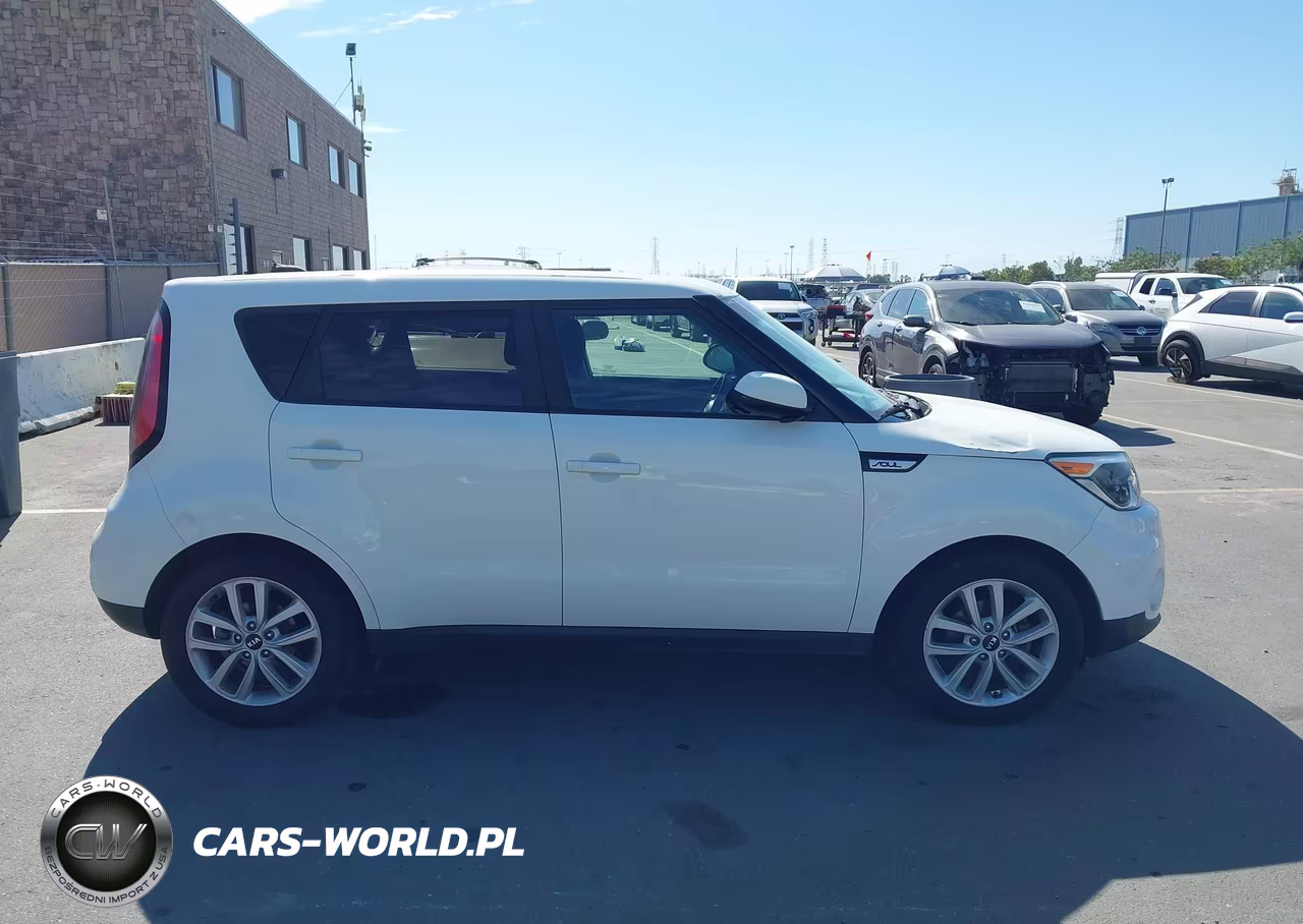 2019 Kia Soul + VIN:KNDJP3A5XK7629402 - 13